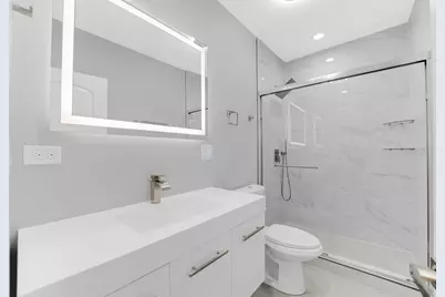 4721 W Warwick Avenue, Chicago, IL 60641 - Photo 21