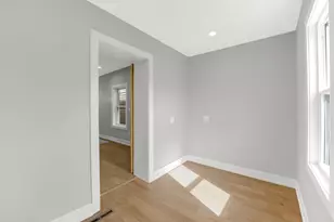 4721 W Warwick Ave, Chicago, IL 60641 - Photo 27