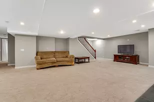 3087 Haven Ln, Lindenhurst, IL 60046 - Photo 25