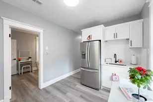 2039 W 23rd St, Chicago, IL 60608 - Photo 5