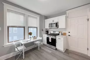 2039 W 23rd St, Chicago, IL 60608 - Photo 3