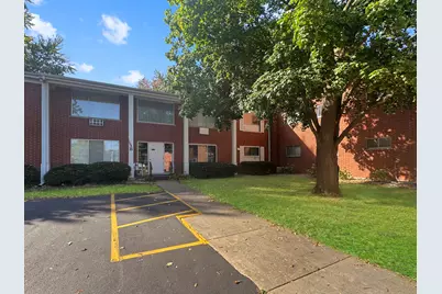124 N Whistler Avenue #B8, Freeport, IL 61032 - Photo 1