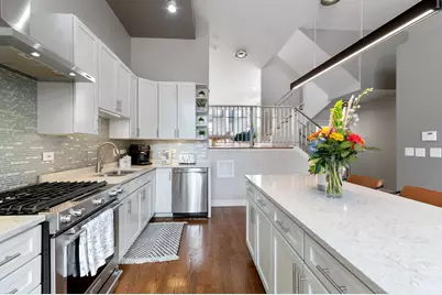 1527 W Pearson Street, Chicago, IL 60642 - Photo 7