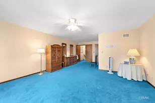 1354 W Byron Ave, Addison, IL 60101 - Photo 19