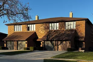 1354 W Byron Ave, Addison, IL 60101 - Photo 1