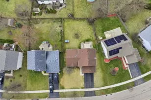 658 Anderson Dr, Lake in the Hills, IL 60156 - Photo 33