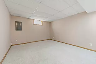 658 Anderson Dr, Lake in the Hills, IL 60156 - Photo 27