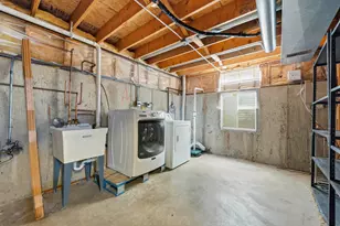 658 Anderson Dr, Lake in the Hills, IL 60156 - Photo 29