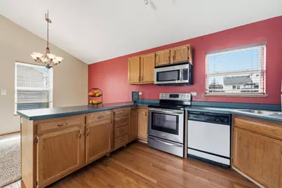 658 Anderson Drive, Lake in the Hills, IL 60156 - Photo 13