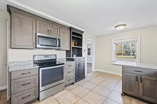 1271 E 500 North Rd, Cissna Park, IL 60924 - Photo 15