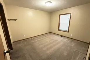 498 Park Ave, Belvidere, IL 61008 - Photo 7