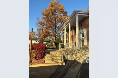 18745 Queens Road, Homewood, IL 60430 - Photo 3