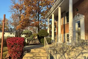 18745 Queens Rd, Homewood, IL 60430 - Photo 3