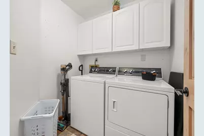 932 Foxpointe Drive, Sycamore, IL 60178 - Photo 29