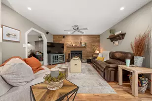 932 Foxpointe Dr, Sycamore, IL 60178 - Photo 21