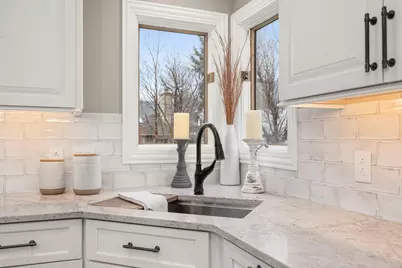 932 Foxpointe Drive, Sycamore, IL 60178 - Photo 27