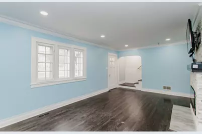 [Address not provided], Gurnee, IL 60031 - Photo 13