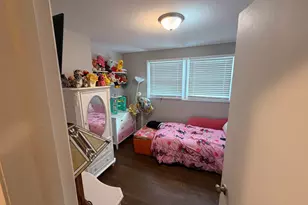 17316 Central Park Ave, Hazel Crest, IL 60429 - Photo 7