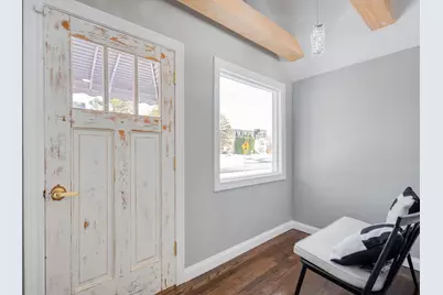 18504 Wentworth Avenue, Lansing, IL 60438 - Photo 11