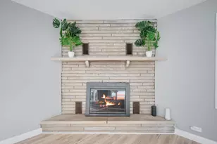 18504 Wentworth Ave, Lansing, IL 60438 - Photo 7