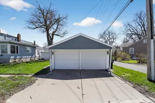 18504 Wentworth Ave, Lansing, IL 60438 - Photo 41