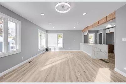 18504 Wentworth Avenue, Lansing, IL 60438 - Photo 17