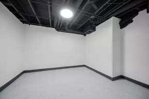 18504 Wentworth Ave, Lansing, IL 60438 - Photo 19