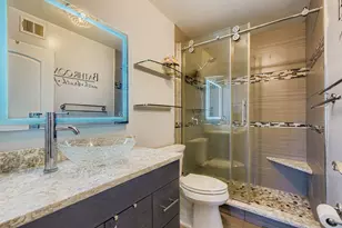 3930 N Pine Grove Ave, Chicago, IL 60613 - Photo 9