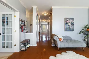 528 Horizon Dr, Saint Charles, IL 60175 - Photo 5