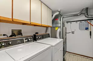 1871 Fox Run Dr, Elk Grove Village, IL 60007 - Photo 23