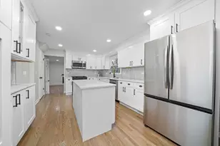 1404 S Birch Dr, Mount Prospect, IL 60056 - Photo 5