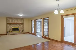 1995 Salem Rd, Elgin, IL 60123 - Photo 9