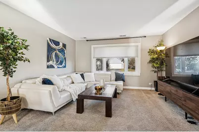 5229 Beechwood Avenue, Gurnee, IL 60031 - Photo 3