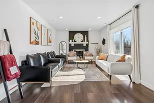 5229 Beechwood Ave, Gurnee, IL 60031 - Photo 9