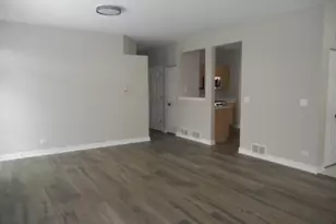 710 Timothy Ct, East Dundee, IL 60118 - Photo 7