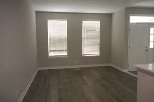 710 Timothy Ct, East Dundee, IL 60118 - Photo 3