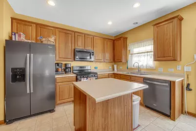 188 Breckenridge Court, Gilberts, IL 60136 - Photo 5