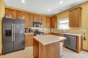 188 Breckenridge Ct, Gilberts, IL 60136 - Photo 5