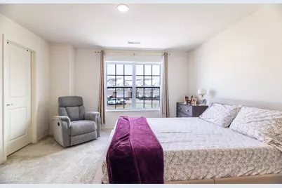 8512 Stillwater Road, Wonder Lake, IL 60097 - Photo 11