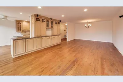 140 Franklin Place E #207, Lake Forest, IL 60045 - Photo 9