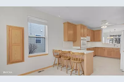 623 Queen Drive, Oswego, IL 60543 - Photo 7