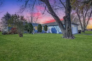 849 N Piatt St, Bement, IL 61813 - Photo 39