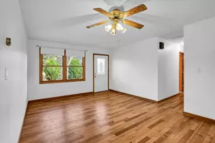 849 N Piatt St, Bement, IL 61813 - Photo 11