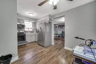 7915 S Dobson Ave, Chicago, IL 60619 - Photo 5