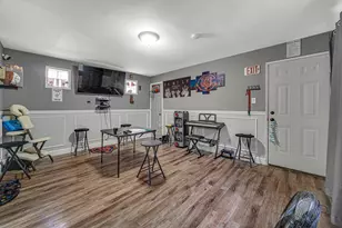 7915 S Dobson Ave, Chicago, IL 60619 - Photo 3