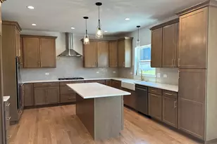 16440 W Cottonwood Dr, Lockport, IL 60441 - Photo 3