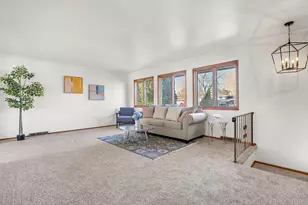 2957 192nd Pl, Lansing, IL 60438 - Photo 3