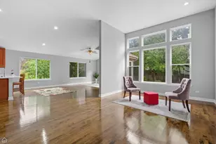 2008 Crooked Tree Ct, McHenry, IL 60050 - Photo 13