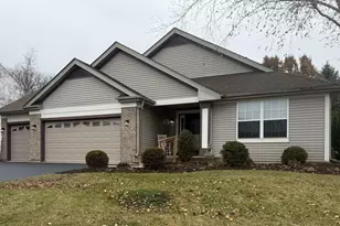 2008 Crooked Tree Ct, McHenry, IL 60050 - Photo 1
