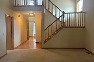 681 Hampshire Dr, Hampshire, IL 60140 - Photo 5